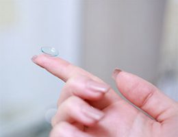 oprawki korekcyjne oprawki do okularów przeciwsłonecznych soczewki bydgoszcz salon optyk bydgoszcz badania wzroku